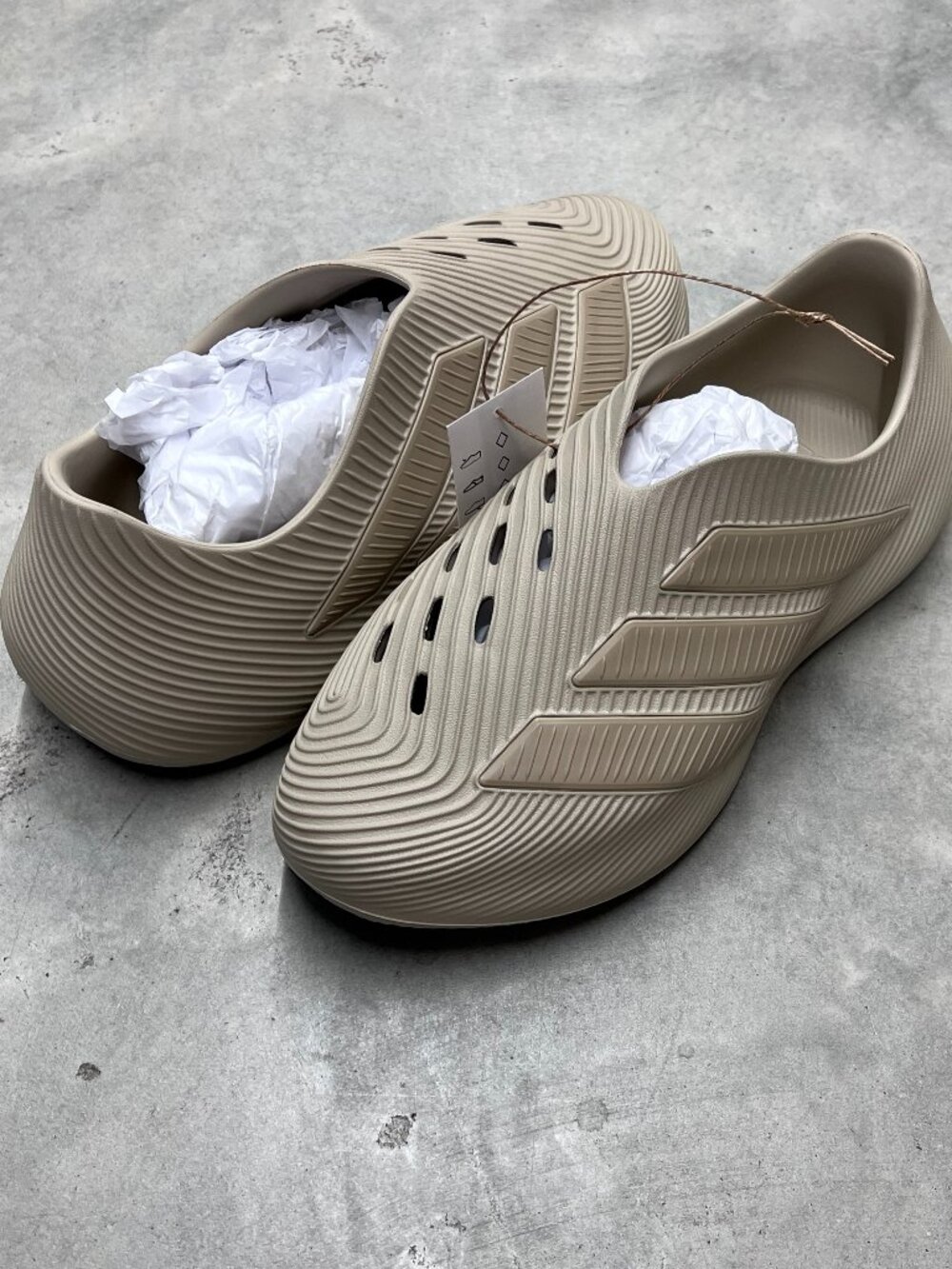 Adidas Purechill Slides Beige Men's KI0073 - New